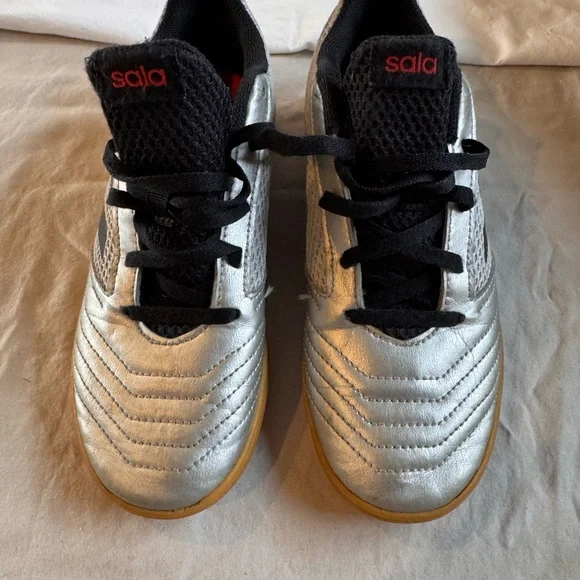 Adidas Kids Silver Black Indoor Soccer Cleats / Sneakers Sleek Design - Picture 2 of 5